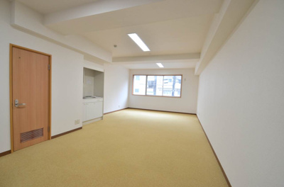 【居間・リビング】 | 日米ビル（事務所）