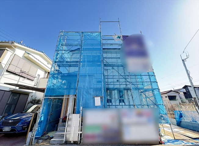 【外観】 | 新座市野火止3丁目　新築一戸建住宅　全1棟　(志木本店) | 販売現地／2025年12月11日撮影　
充実の設備仕様で快適な暮らしをサポートする新築一戸建住宅