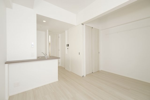 エンクレスト博多駅南FITの居間・リビング|使いやすい居間です