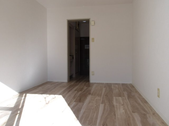 リバーサイド荻窪の洋室