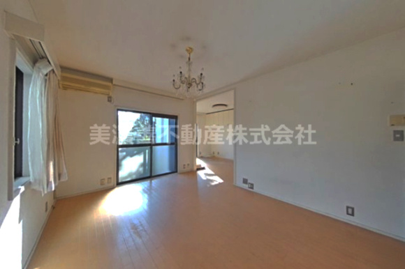 ６３４２３　岐阜市本荘中古戸建ての洋室