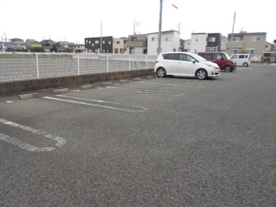【駐車場】 | リジェールⅠ | 駐車場です