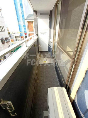 【バルコニー】 | アヴァンツァーレ弁天 | 落ち着いた時間を過ごせるバルコニーです