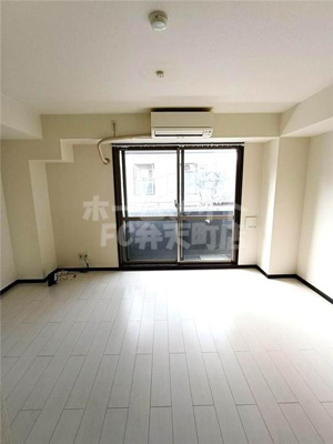 【居間・リビング】 | アヴァンツァーレ弁天 | 使いやすいリビングです