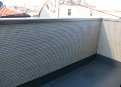 アファブル大宮のバルコニー