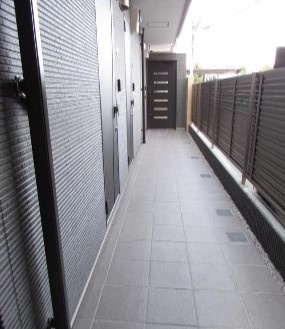 アファブル大宮のロビー