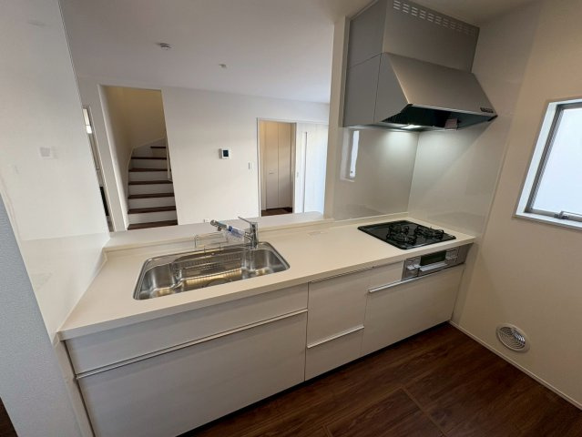 ■■うるま市みどり町第３－１号棟（全２棟）のキッチン|キッチンでお料理をお楽しみください