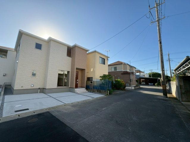 ■■うるま市みどり町第３－１号棟（全２棟）の外観|前面道路含む現地写真です