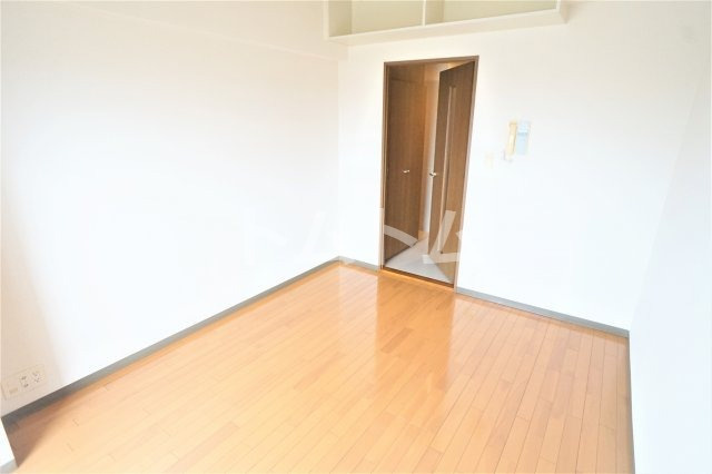 ラ・コート・ドール津田沼の洋室|※写真は別のお部屋です。詳細はお問い合わせください。