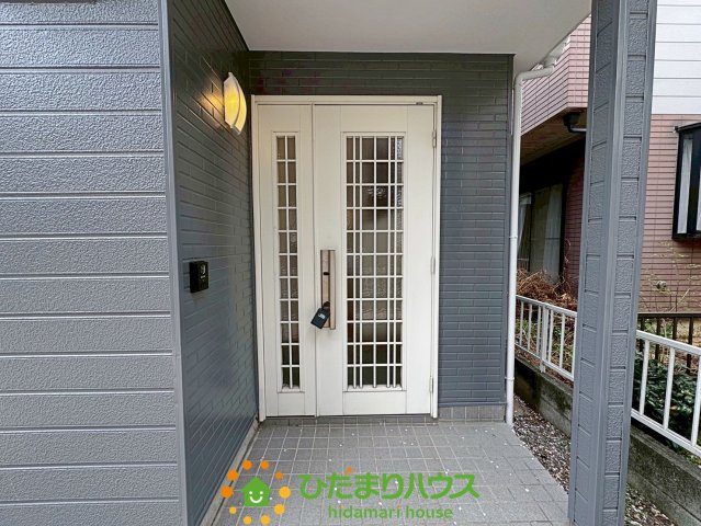 杉戸町屏風　中古一戸建ての玄関