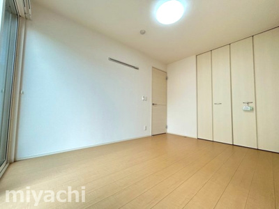 【洋室】 | M's弐番館