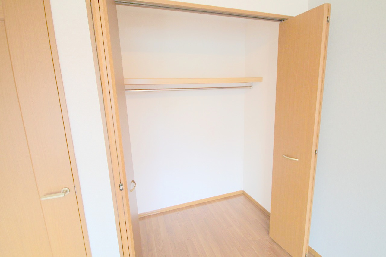 グリーンフォーレスト伊丹B棟の収納|収納スペース豊富です
