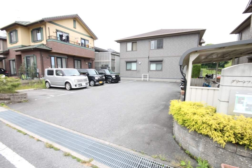 グリーンフォーレスト伊丹B棟の駐車場|駐車場です