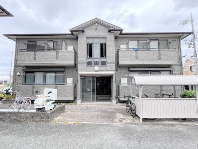 グリーンフォーレスト伊丹B棟の外観|外観もきれいです