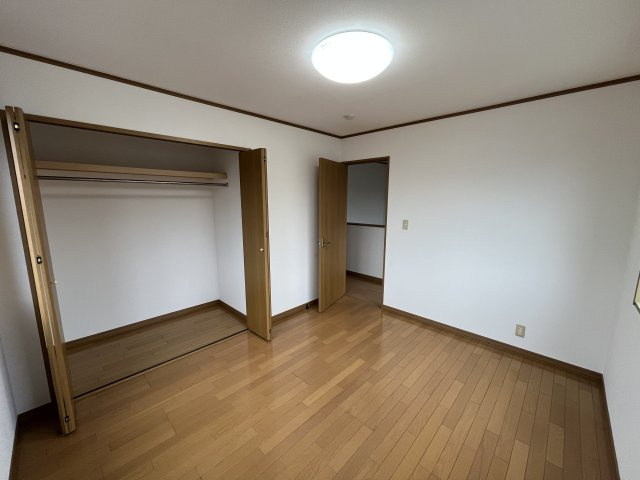 成沢西3丁目の洋室|2/28撮影
主寝室リフォーム完成♪