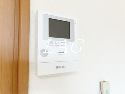 【セキュリティ】 | エルシオンⅡ | モニター付きインターフォンです。