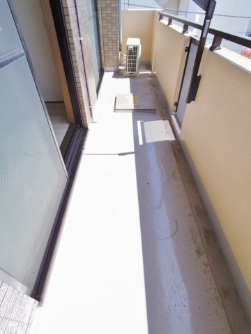 ボワ・シャテーヌのバルコニー