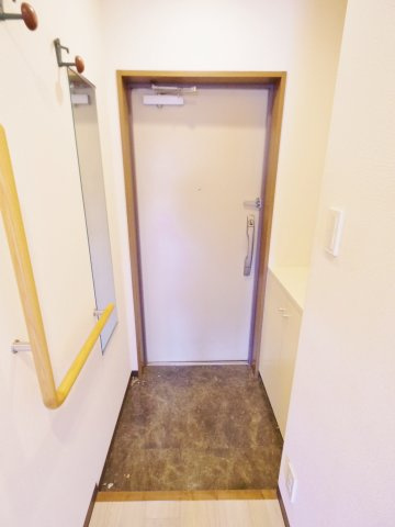 ボワ・シャテーヌの玄関