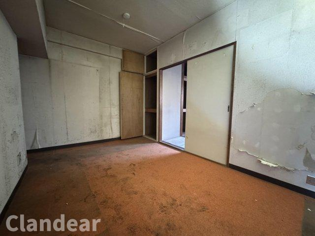 お花茶屋ダイヤモンドマンションの玄関|ドキドキの新生活も、安心してスタート。ぴったりの住まいを見つけませんか？クランディアが一緒に住まい選びをサポートします‼　まずは、お気軽にお問合せください　＃クランディア