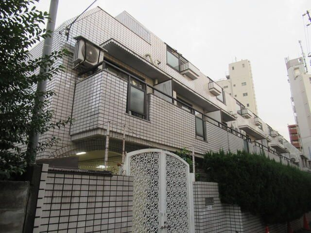 パルフェ・ド・ステージの外観