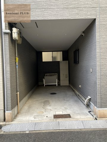 大阪市城東区成育3丁目の駐車場