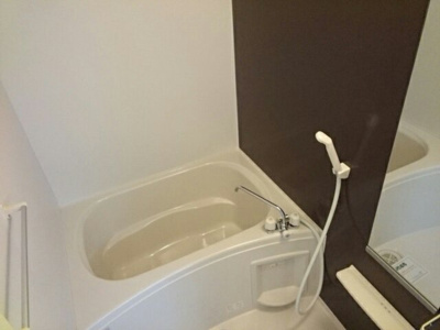 【浴室】 | ブルムンタウン | きれいなお風呂です