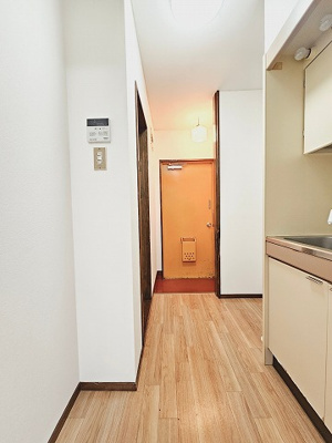 【玄関】 | サンハイツ岩田