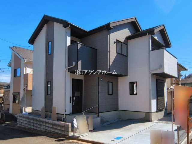 所沢市小手指南1丁目・全1棟　新築一戸建　～収納豊富～の駐車場