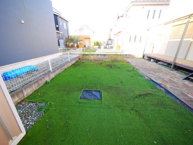 八街市八街ほ　中古戸建の庭|平成27年10月築  リビング約17.5帖  上下水 敷地約87坪 JR総武本線八街駅徒歩約16分