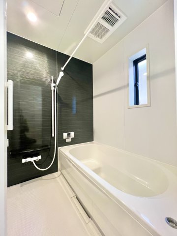 中央区鴨江3丁目　第2　1号棟の浴室|一日の疲れを癒す浴室です！！