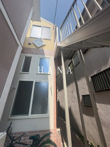 川崎市川崎区鋼管通３丁目のアパート