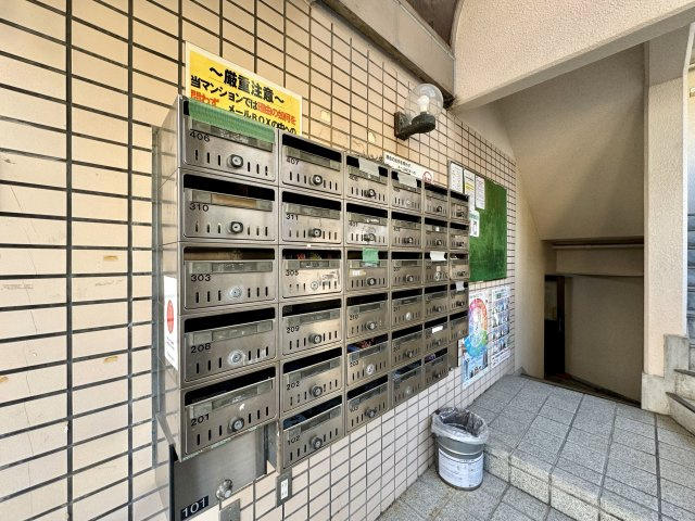 シャトー我孫子3番館のエントランス