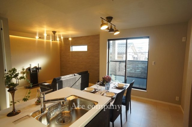 【居間・リビング】 | 八尾市東本町5丁目 | 【LDK：16.6帖】