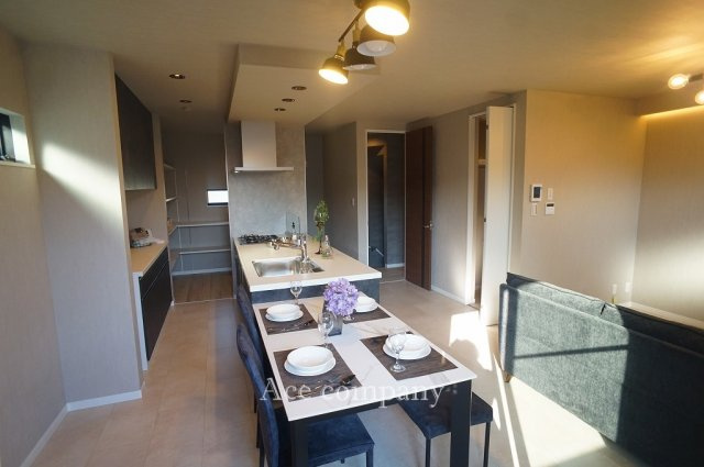 【居間・リビング】 | 八尾市東本町5丁目 | 【LDK：16.6帖】