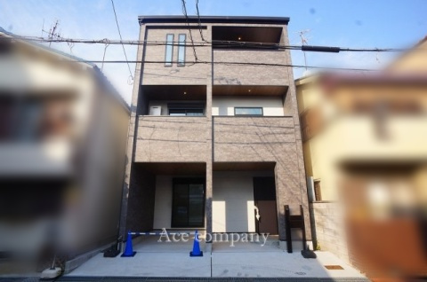 【外観】 | 八尾市東本町5丁目 | 【新築後未入居物件☆駐車2台可能！南向き☆モデルハウス仕様☆】ローン返済目安：月々約103241円（頭金0円、変動金利0.875％、返済期間40年、ボーナス払い無しで試算しています）