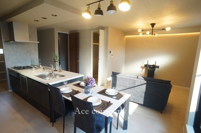 【居間・リビング】 | 八尾市東本町5丁目 | 【LDK：16.6帖】