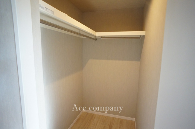 【収納】 | 八尾市東本町5丁目 | リビングにファミリークローゼットあります♪