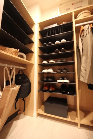 クラッシィタワー新宿御苑の収納