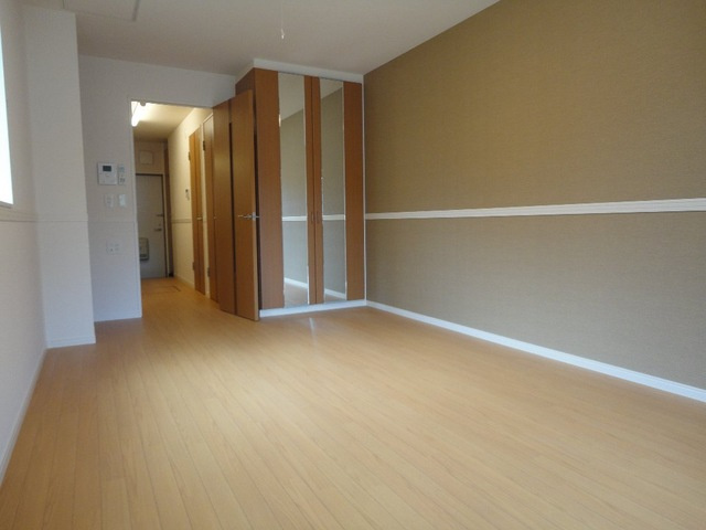 アルページュの居間・リビング