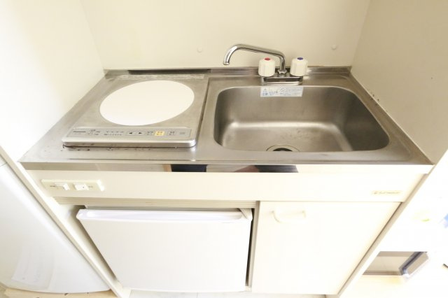 ネオステージ浅田のキッチン|同タイプ参考写真です。