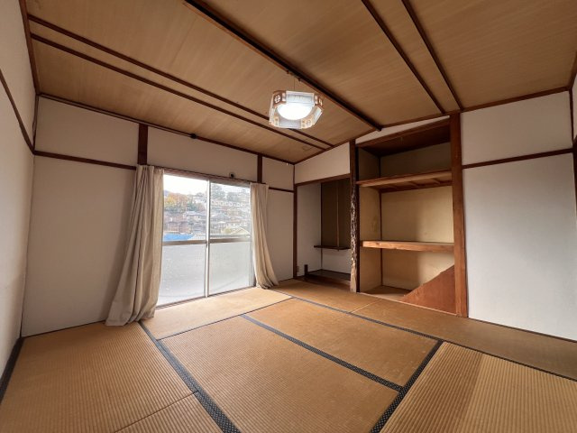 大日丘1-10-1貸家の和室|来客時にも便利な和室付き