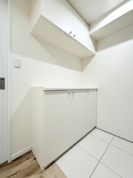 リエール若松町の居間・リビング|ゆったり過ごせるリビングです