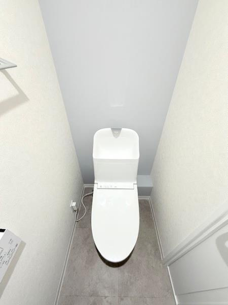 リエール若松町のトイレ|シンプルで使いやすいトイレです