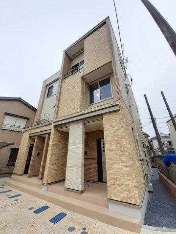 ＩＳＯＬＡ（イゾラ）