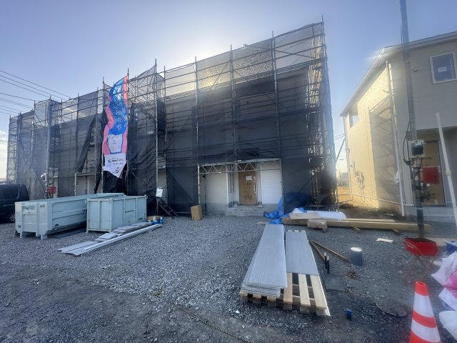 【駐車場】 | 新築　太田市大原町第８　クレイドルガーデン　2号棟 | 現地写真　駐車スペースは並列3台～4台分可能です！
