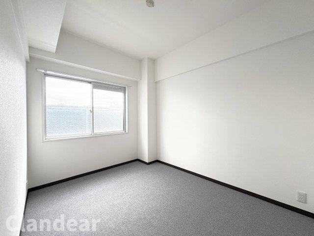 グリーンパーク六木Ⅱの洋室|ドキドキの新生活も、安心してスタート。ぴったりの住まいを見つけませんか？クランディアが一緒に住まい選びをサポートします‼　まずは、お気軽にお問合せください　＃クランディア