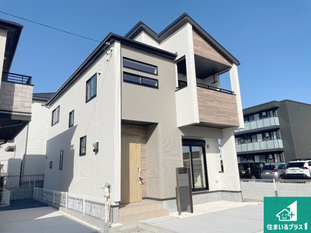 現地説明会開催　栗東市綣　新築一戸建ての外観|お客様に長く安心して住んでいだだける事にこだわった家づくり！住んでからのアフターサービスにもしっかりと取り組んでいます！