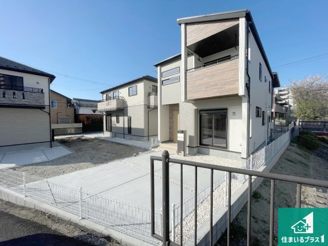 現地説明会開催　栗東市綣　新築一戸建ての外観|お客様に長く安心して住んでいだだける事にこだわった家づくり！住んでからのアフターサービスにもしっかりと取り組んでいます！