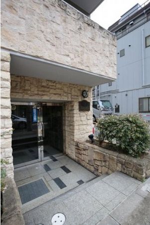 【エントランス】