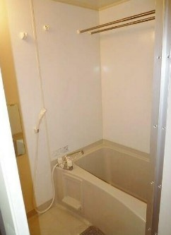 【浴室】 | シェリーローズ | 浴室乾燥機付きバス。